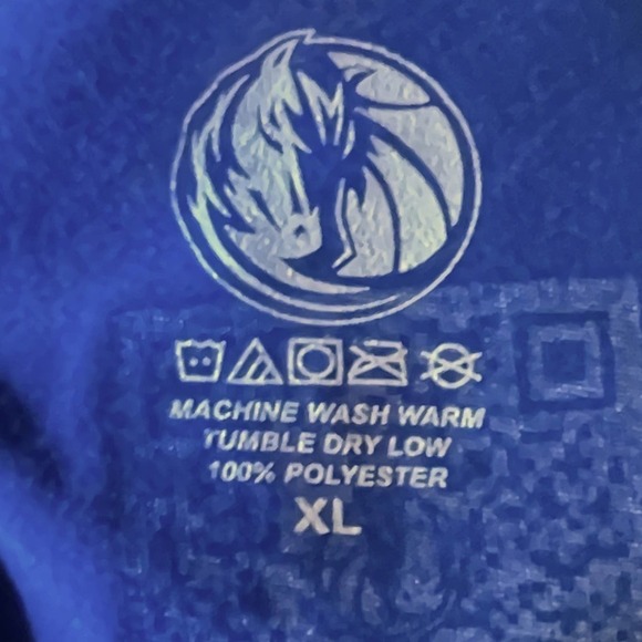 Dallas Mavericks Welcome to the Retroplrex Limited Edition T-Shirt - Picture 10 of 10